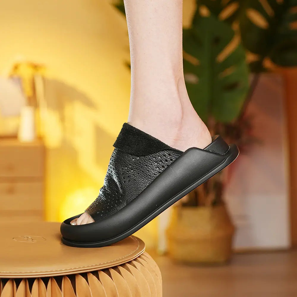Pantoufles compensées en cuir italien LetcloTM pour femme