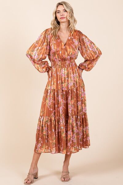 Robe midi smockée Mittoshop à rayures lurex en satin imprimé floral