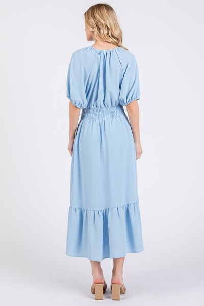 Robe Femme froncée à taille élastiquée, col à nouer et manches bouffantes