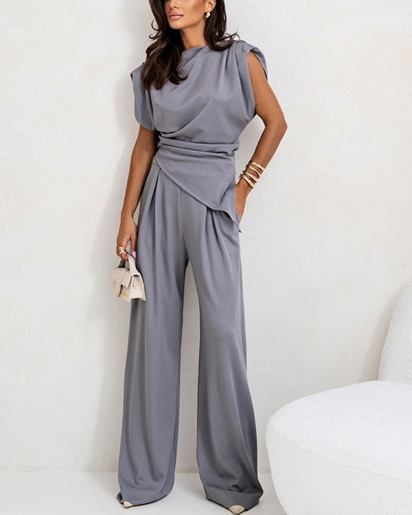 Ensemble haut irrégulier et pantalon large