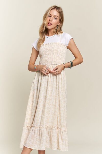 Robe caraco ADORA à volants, ourlet à smocks fleuri
